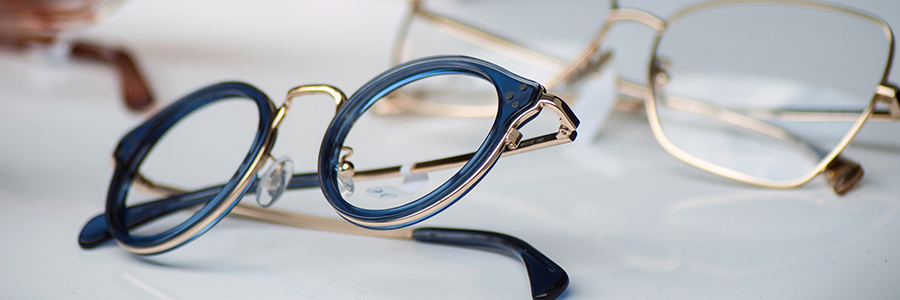 Hitta det perfekta glasögonparet med rätt glaslinser 