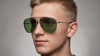 Tom Ford Leon FT1071 14N 62 Genererad bild